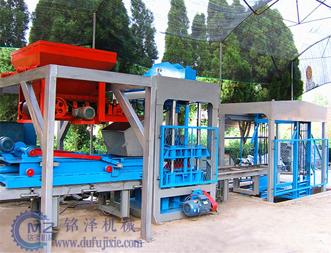 新型環(huán)保磚機(jī)