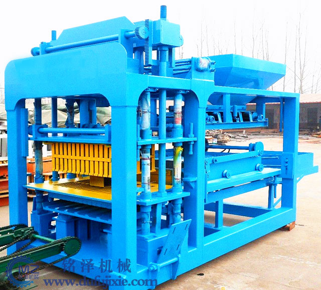 全自動砌塊成型機(jī)