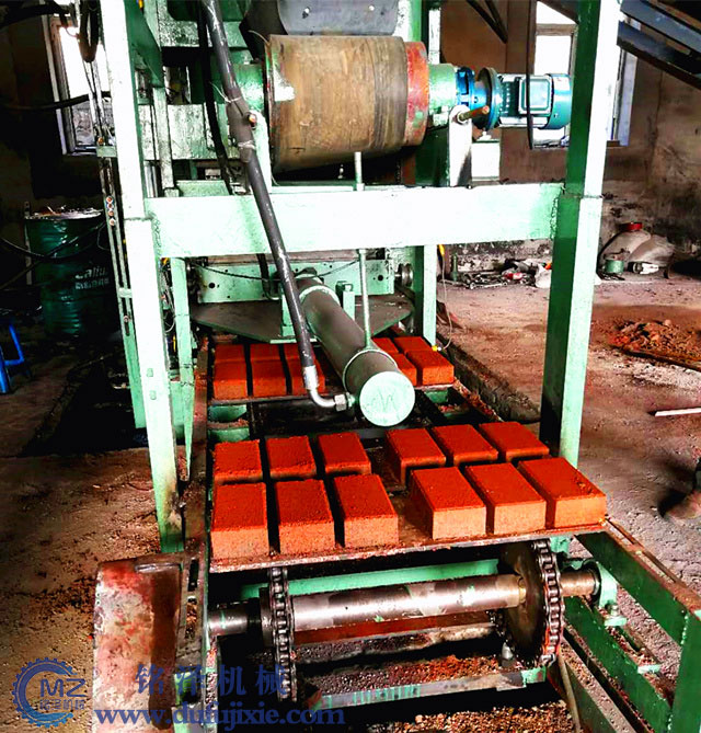 全自動靜壓透水磚機生產(chǎn)視頻（高清無廣告）